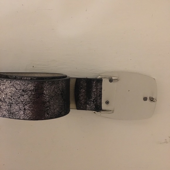 Guess Belt - Picture 2 of 3